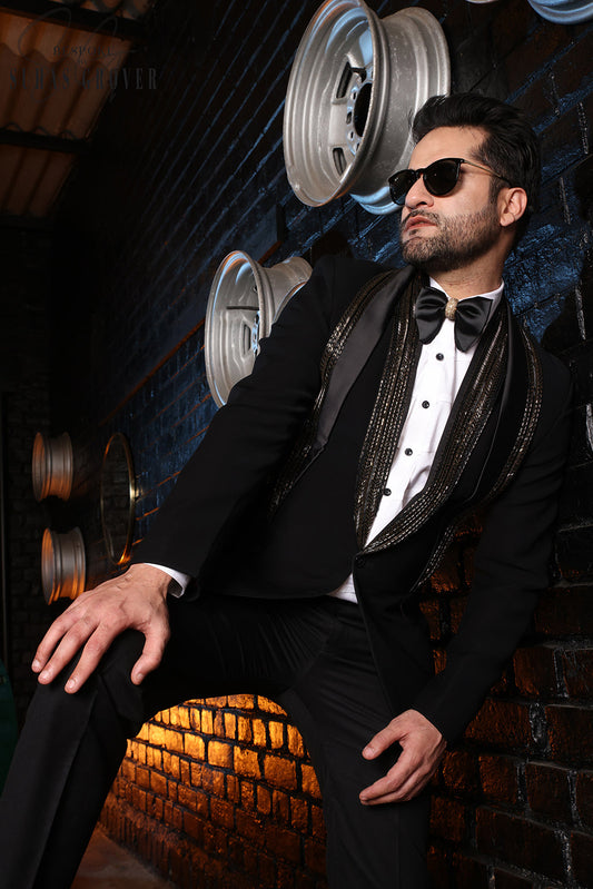 BLACK DOUBLE COLLAR TUXEDO SET